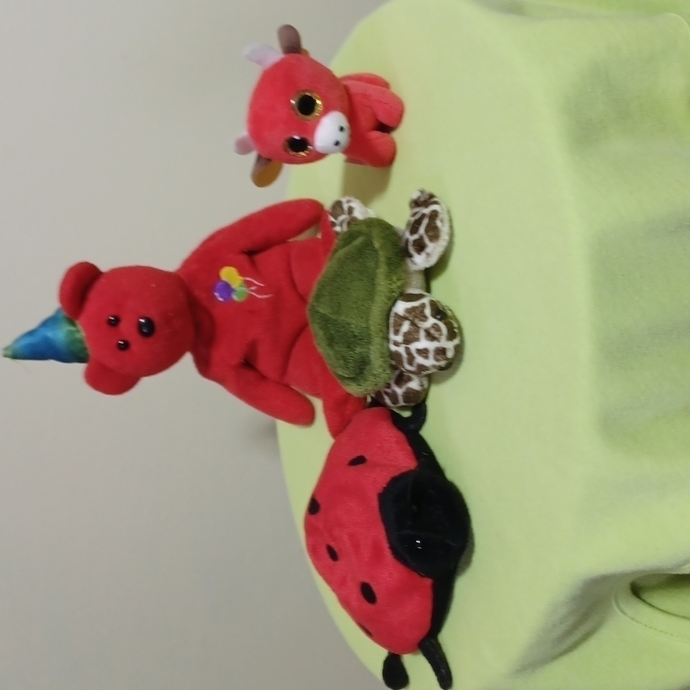 Ty beanie babies lucky ,happy birthday , snort and pokie